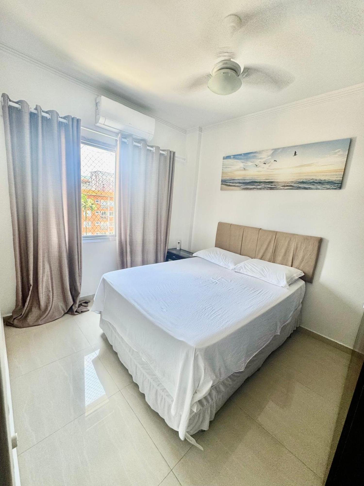Excelente Apartamento Bem Localizado A 450 Metros Da Praia Гуаружа Екстериор снимка