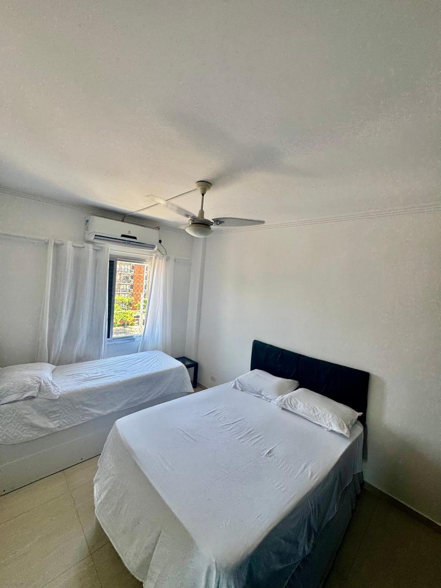 Excelente Apartamento Bem Localizado A 450 Metros Da Praia Гуаружа Екстериор снимка